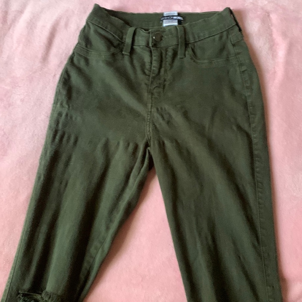 Green skinny jeans